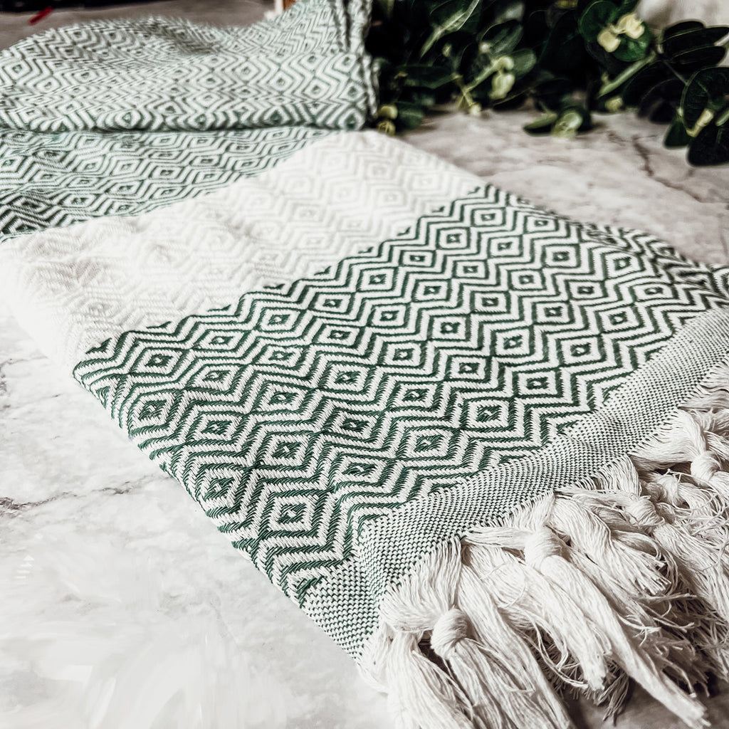 XL Turkish Cotton Towel 200GSM Oversized Bath, Pool, Hair and Picnic Towel