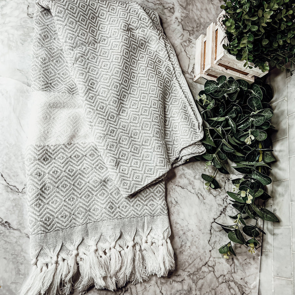 XL Turkish Cotton Towel 200GSM Oversized Bath, Pool, Hair and Picnic Towel