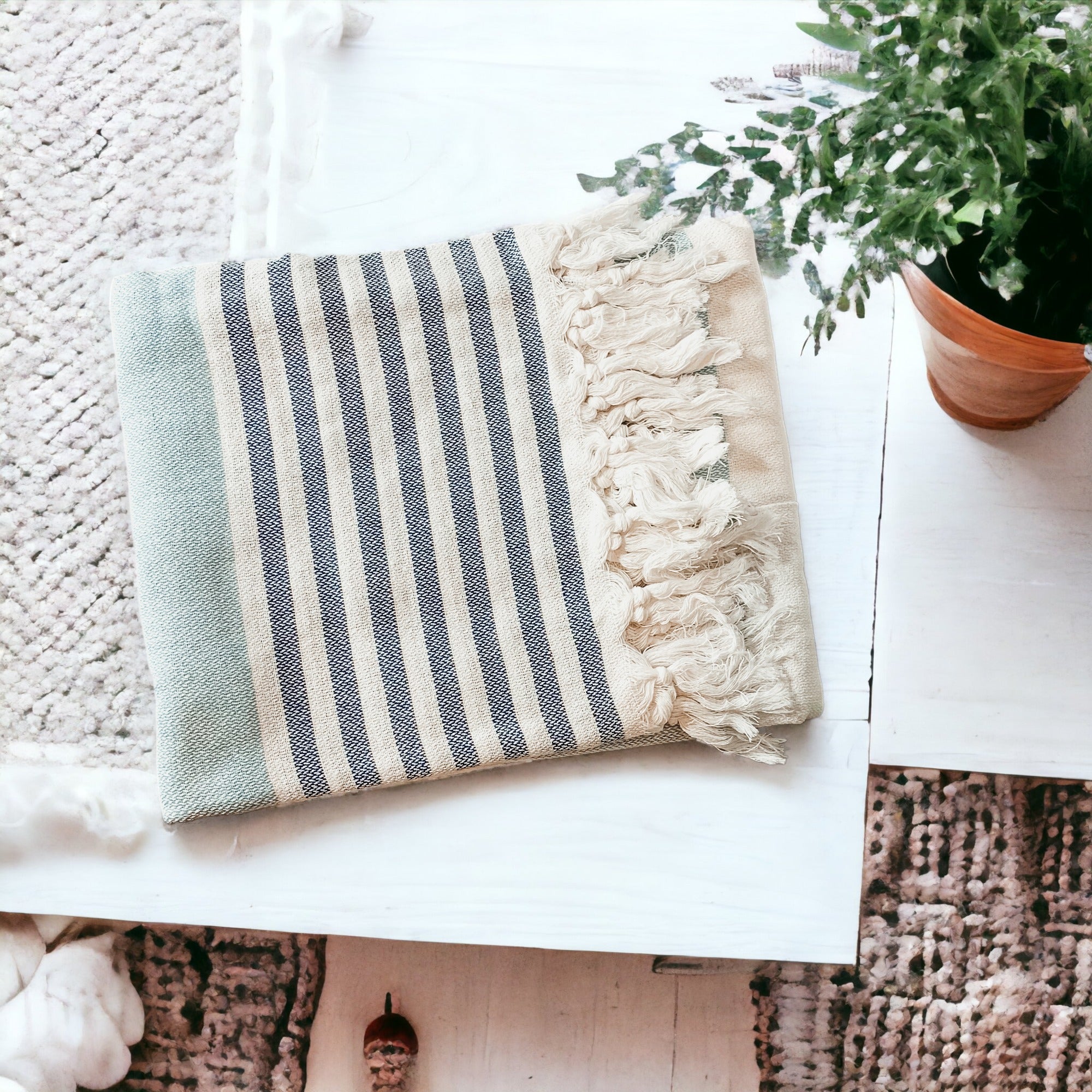 Mediterranean Cotton Bath Towel 180GSM Lightweight Gray Blue Summer