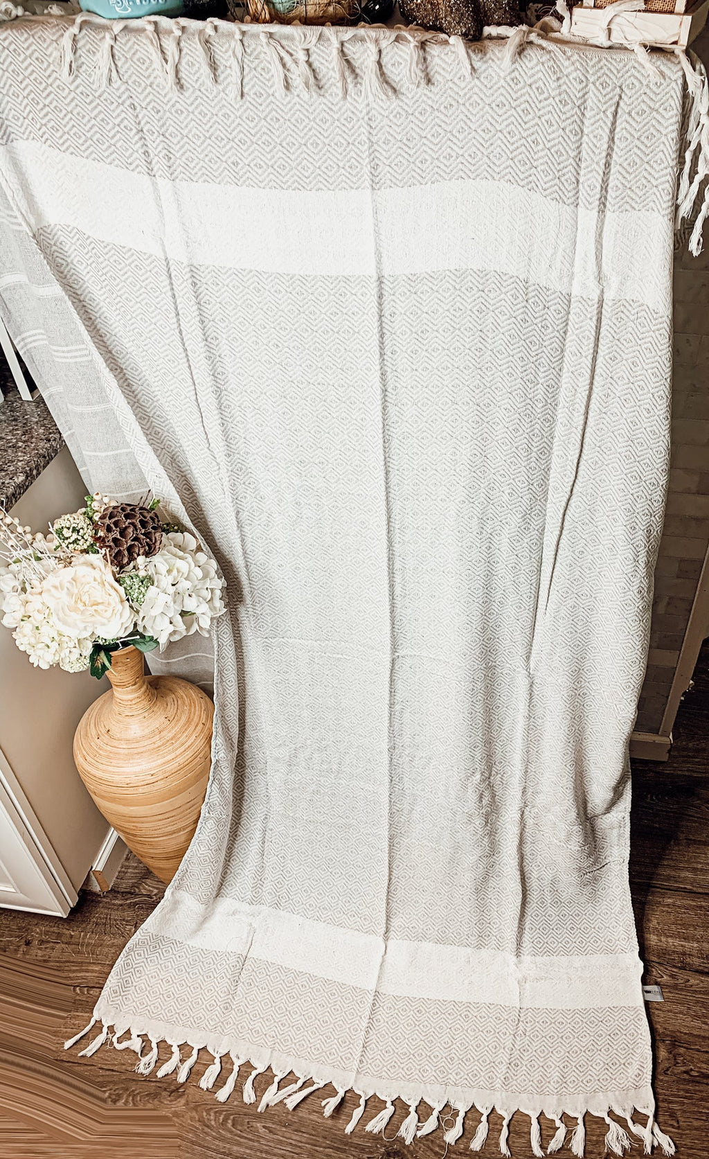 XL Turkish Cotton Towel 200GSM Oversized Bath, Pool, Hair and Picnic Towel